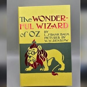 The Wonderful Wizard of Oz Cosmetic Book New